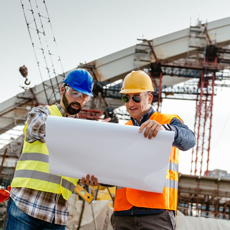 Engenharia e Construção: Execução de obras, planejamento urbano e gerenciamento de empreendimentos