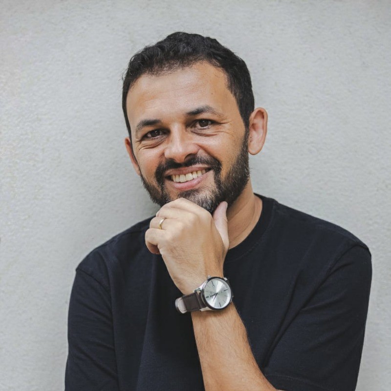 Professor Vicente Tavares